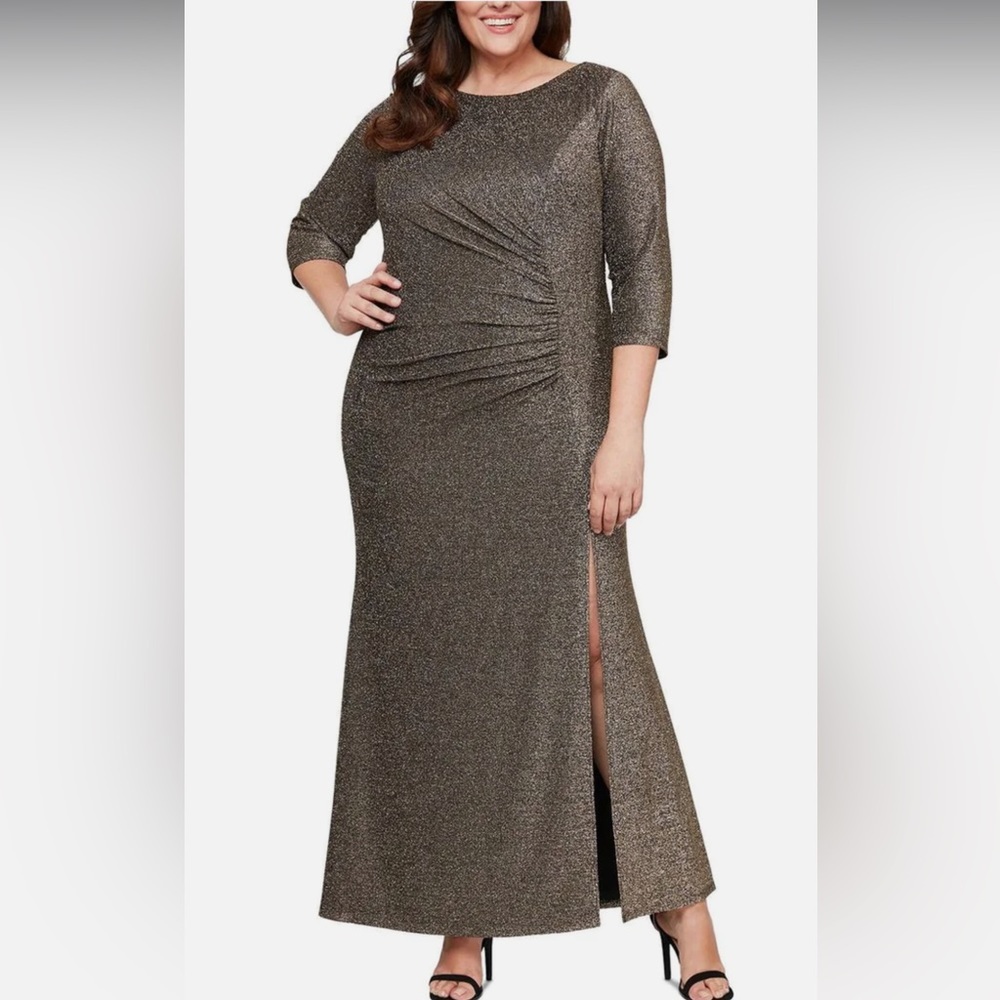 Women’s Formal Dress Plus Size 16W Metallic Knit Ruched Waist 3/4 Sleeve Gown